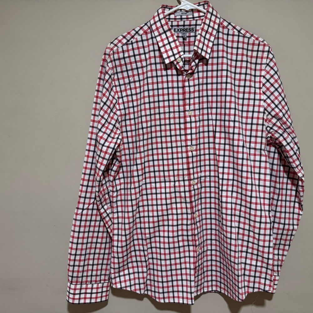 EXPRESS Men’s size large  plaid button down long sleeve shirt.